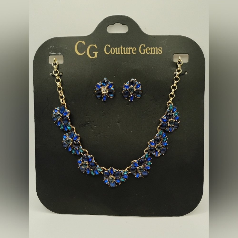 Gorgeous Blue and Gold Floral Necklace& Earrings Set NWT